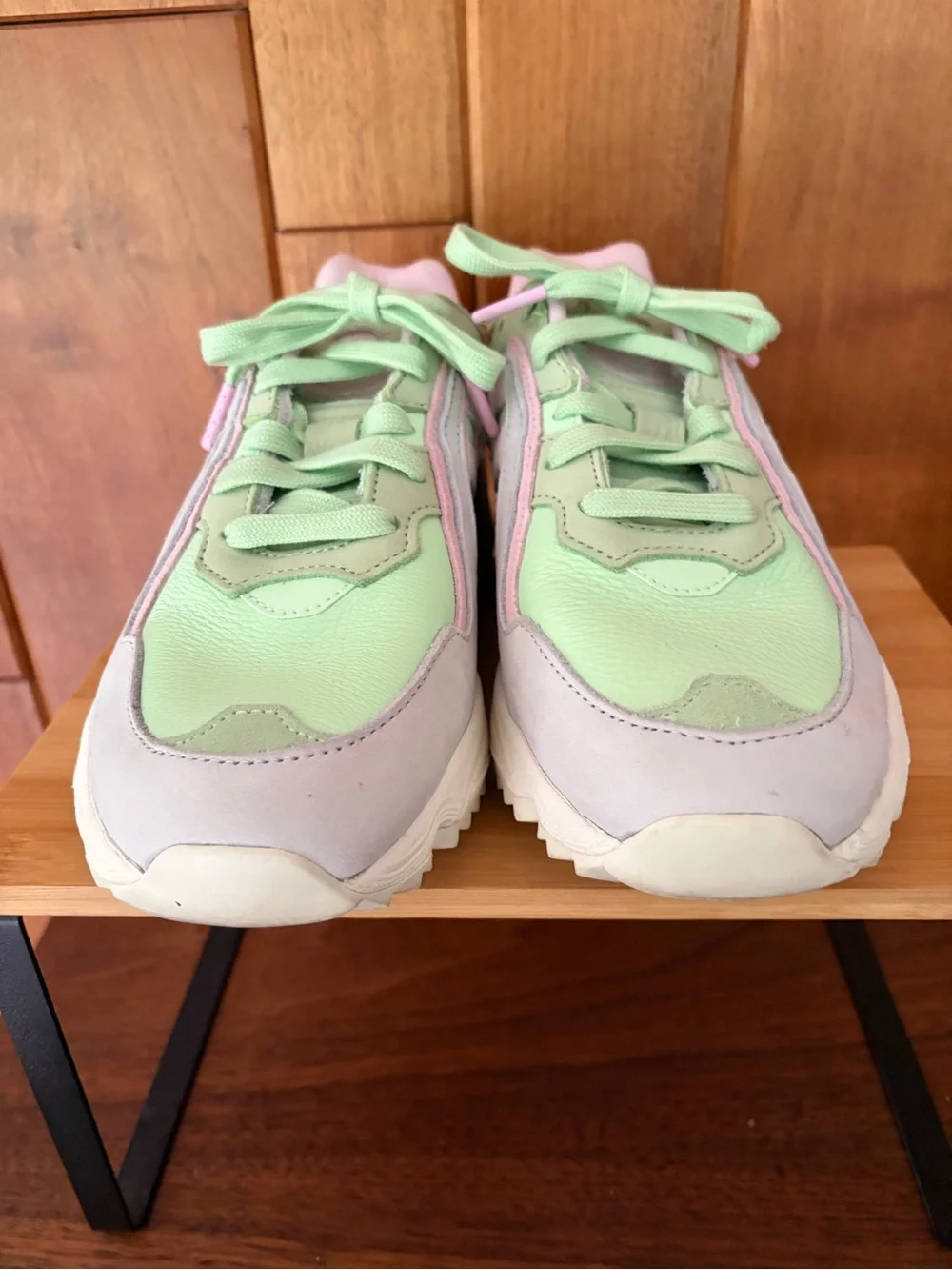 adidas Men’s 6 YUNG-96 Pastel Blue Green Pink Sneakers.
